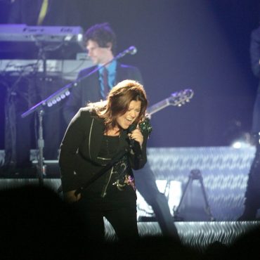 kelly-clarkson